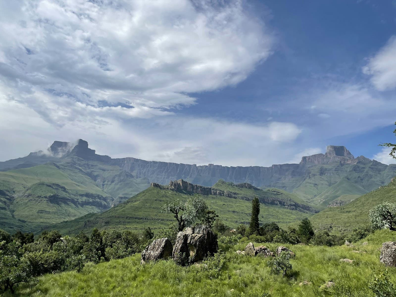 Drakensberg Mountains: South Africa’s Majestic Backbone of Nature and Myth